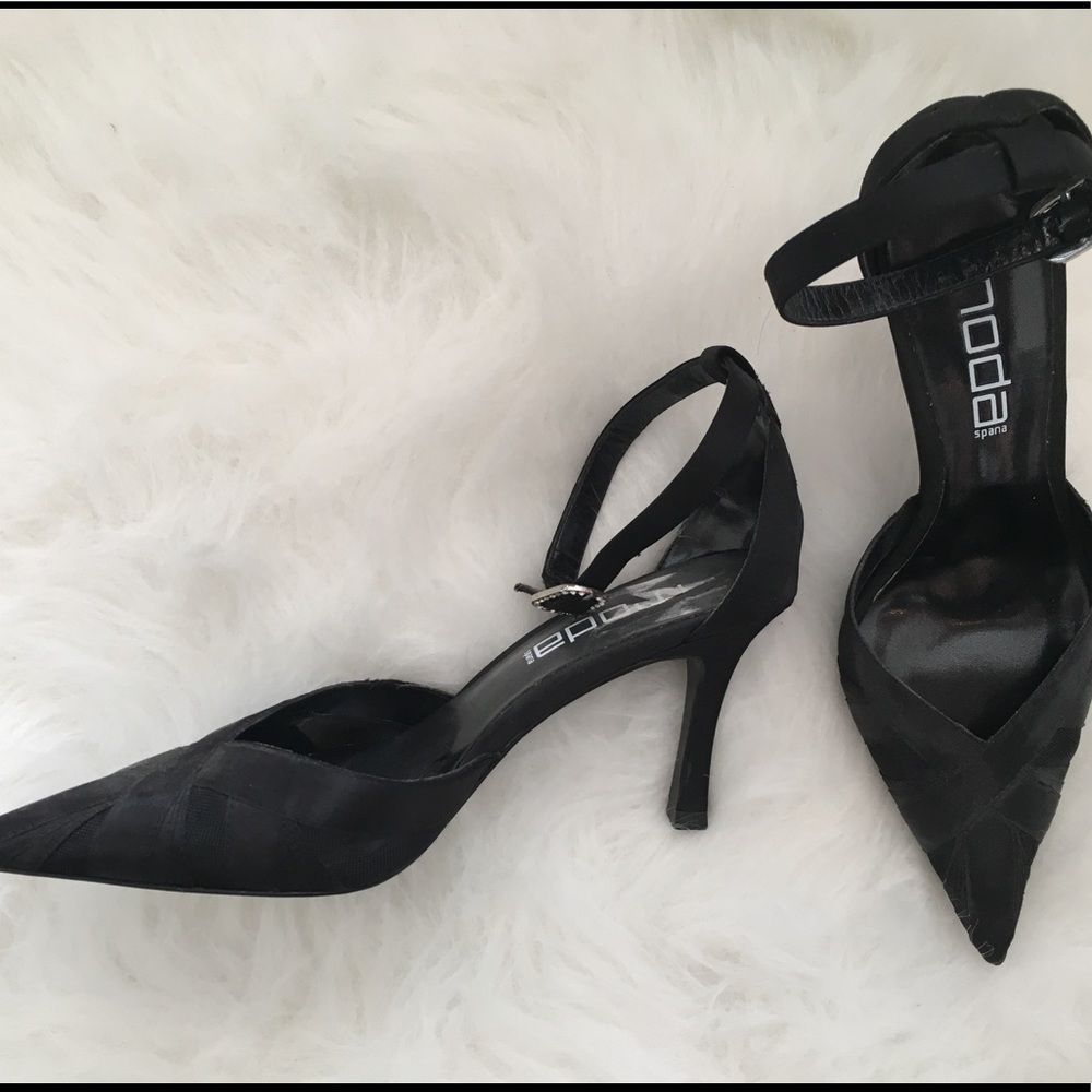 Moda Spana black fabric ankle strap sandal 6.5M